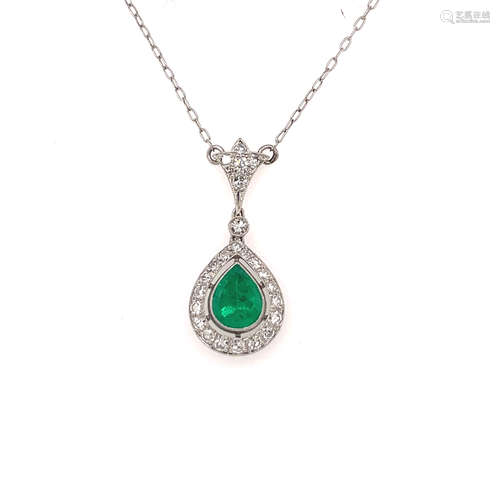 Platinum Emerald Diamond Pendant 