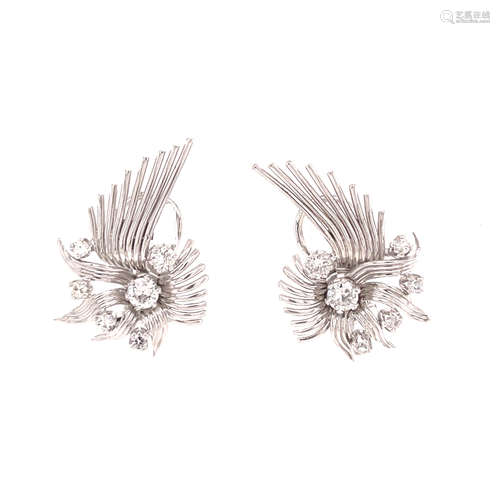 Platinum Diamond Retro Earring