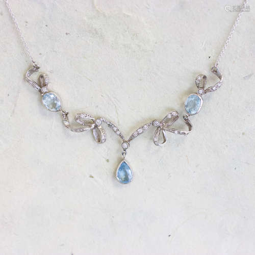 Platinum Art Deco Aquamarine & Diamond Necklace