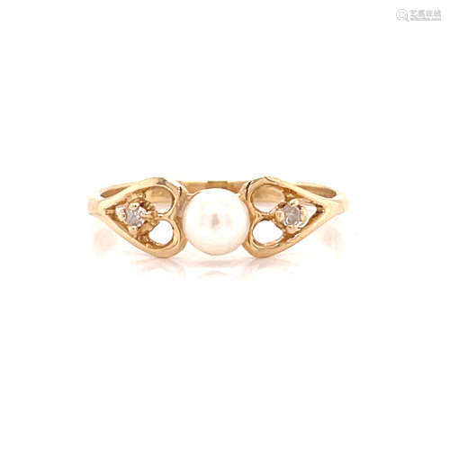 14k Diamond Pearl Ring 