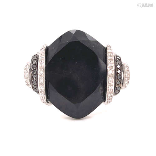 18k Onyx Diamond Ring 