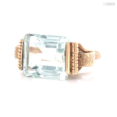 Retro 18k Aquamarine Ring