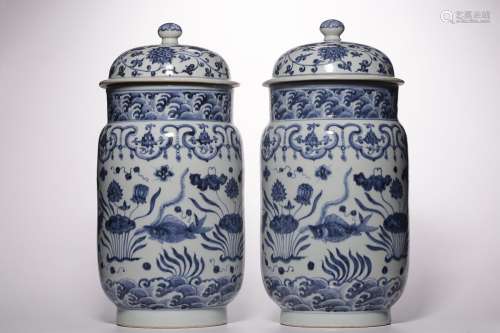 TWO CHINESE BLUE-AND-WHITE COVERED JARS DEPICTING 'FISH...
