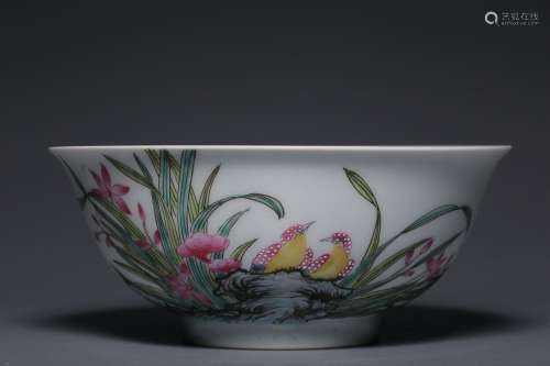 CHINESE PAINTED-ENAMEL BOWL DEPICTING 'BIRD AND FLOWER&...