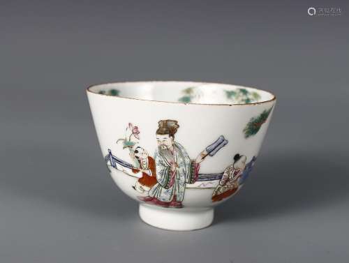 CHINESE FAMILLE-ROSE CUP DEPICTING 'FIGURE STORY',...