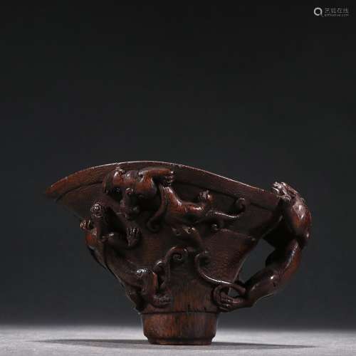CHINESE AGARWOOD CUP WITH CARVED 'CHI-DRAGON'