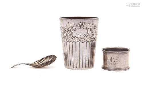 A Victorian silver tumbler, maker Atkin Brothers, Sheffield,...