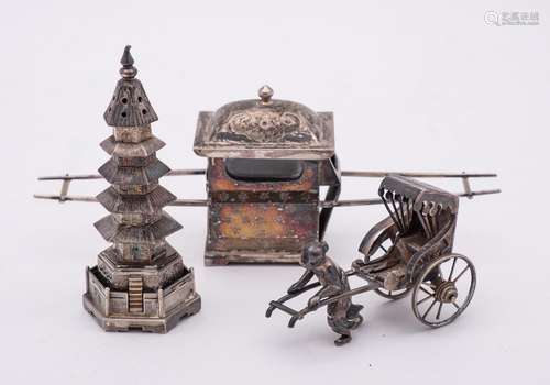 A Chinese model of a sedan chair, maker Luen Wo, Shanghai: w...