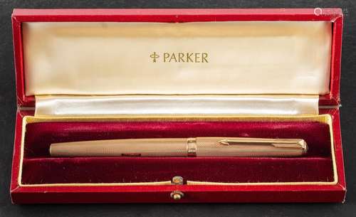 A Parker 9ct gold Fine Barley pattern pen set: comprising Pa...