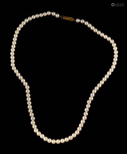 A cultured pearl necklace,: the uniform 4mm cultured pearls,...