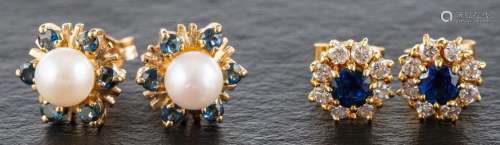 Two pairs of cluster earstuds,: including a pair of 18ct gol...