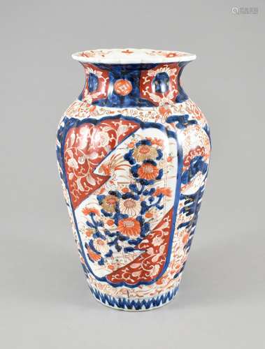 Imari-Vase.