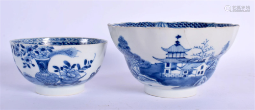 TWO 18TH CENTURY CHINESE BLUE AND WHITE EXPORT BOWLS Qianlon...