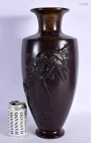 A LARGE 19TH CENTURY JAPANESE MEIJI PERIOD BRONZE VASE decor...