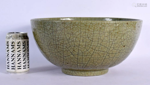 A VERY RARE LARGE 16TH/17TH CENTURY CHINESE CRACKLE GLAZED L...