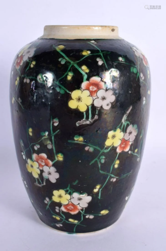 AN 18TH/19TH CENTURY CHINESE FAMILLE NOIRE PORCELAIN JAR Kan...