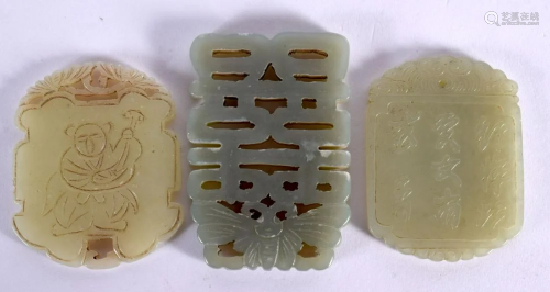 THREE EARLY 20TH CENTURY CHINESE CARVED JADE TABLETS Late Qi...
