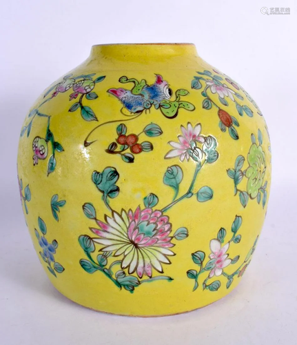 A 19TH CENTURY CHINESE FAMILLE JAUNE PORCELAIN GINGER JAR Gu...