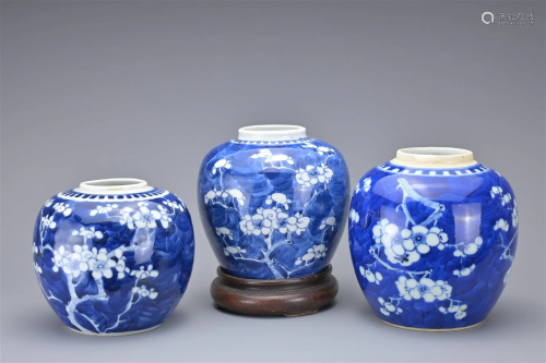 THREE CHINESE BLUE AND WHITE PORCELAIN GINGER JARS, 19/20TH ...