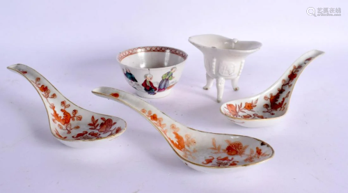 THREE EARLY 20TH CENTURY CHINESE IRON RED PORCELAIN SPOONS t...