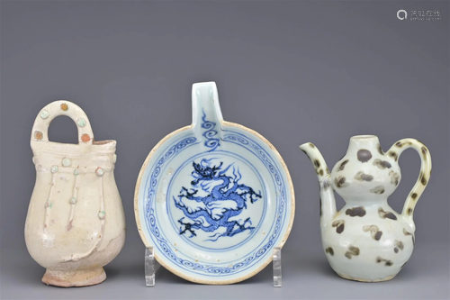 THREE CHINESE CERAMIC ITEMS