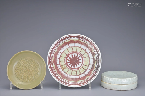 THREE CHINESE CERAMIC ITEMS