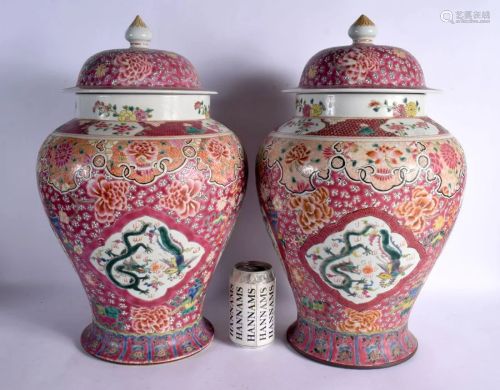 A LARGE PAIR OF EARLY 20TH CENTURY CHINESE FAMILLE ROSE STRA...