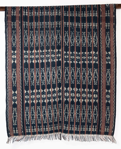 AN IKAT HANGING