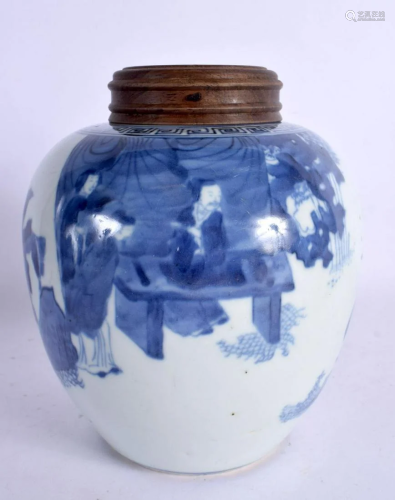 A 17TH/18TH CENTURY CHINESE BLUE AND WHITE PORCELAIN GINGER ...