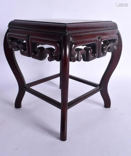 AN EARLY 20TH CENTURY CHINESE MARBLE TOPPED SCHOLARS STAND L...