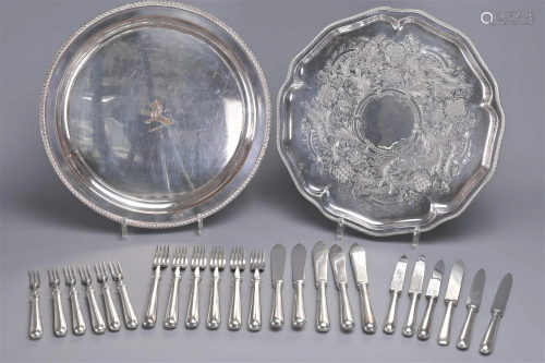 GROUP OF STAINLESS STEEL AND PLATED KNIVES, FORKS AND TRAYS