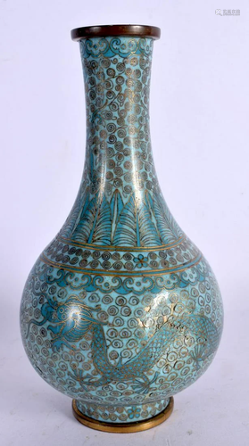 AN EARLY 20TH CENTURY CHINESE CLOISONNE ENAMEL VASE Late Qin...