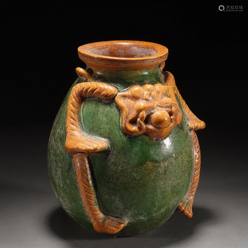 A Chinese Sancai Glaze Pottery Jar