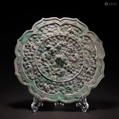 A Chinese Bronze Beast and Grapefruits Mirror