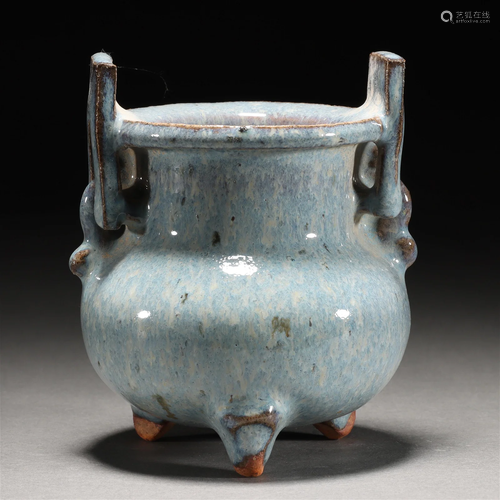 A Chinese Jun-ware Tripod Censer