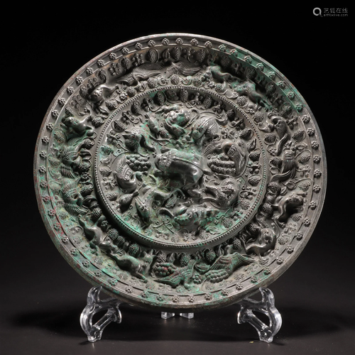 A Chinese Bronze Beast and Grapefruits Mirror