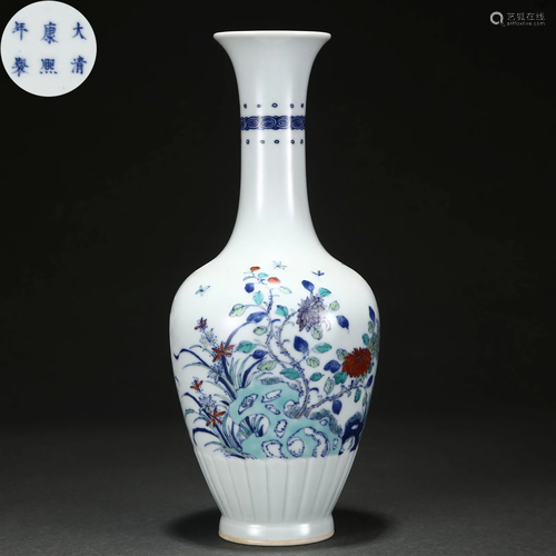 A Chinese Doucai Glaze Vase