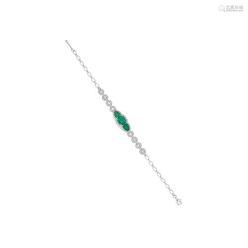 A COLOMBIAN EMERALD AND DIAMOND BRACELET