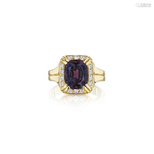 A SPINEL AND DIAMOND RING