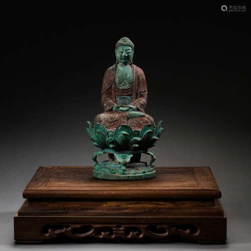 CHINESE LIAO DYNASTY BRONZE PAINTED SEATED BUDDHA STATUE
