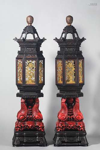 China Qing Dynasty Red sandalwood lacquered palace lamp