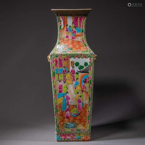 China Qing Dynasty colorful square bottle