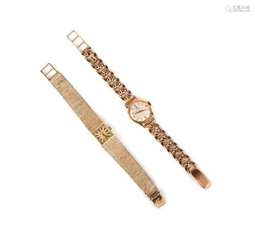 Deux montres-bracelets pour dame, Omega, la première avec un...