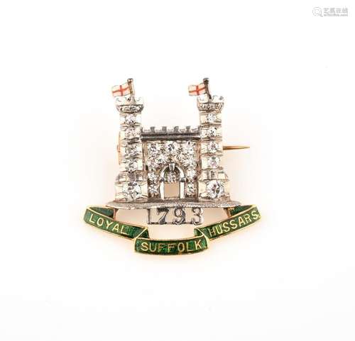 Une broche régimentaire pour les Loyal Suffolk Hussars, sert...