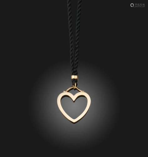 Un collier en or, Tiffany & Co, conçu comme un cœur, sus...