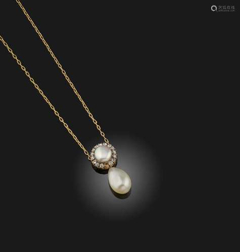 Un collier pendentif en perle, perle naturelle et diamant, f...