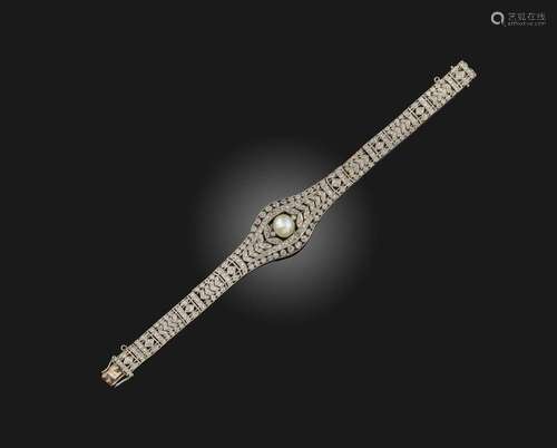 Un bracelet de perles et de diamants du début du 20e siècle,...