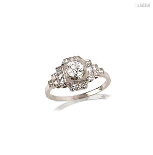 Bague en diamant, le diamant circulaire serti en mille-grain...