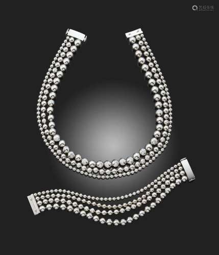 Un collier et un bracelet en diamants, 'Moonlight', Cartier,...