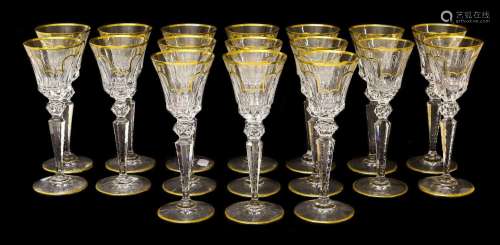 A Set of Seventeen White Wine Glasses, en suite22cm highFree...